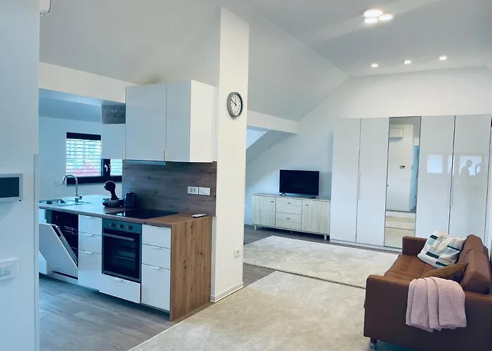 Kovaceva 15, App 2, Free Parking Apartamento Liubliana